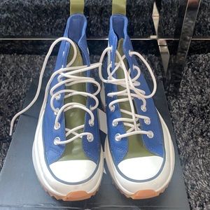 Converse Run Star Hike